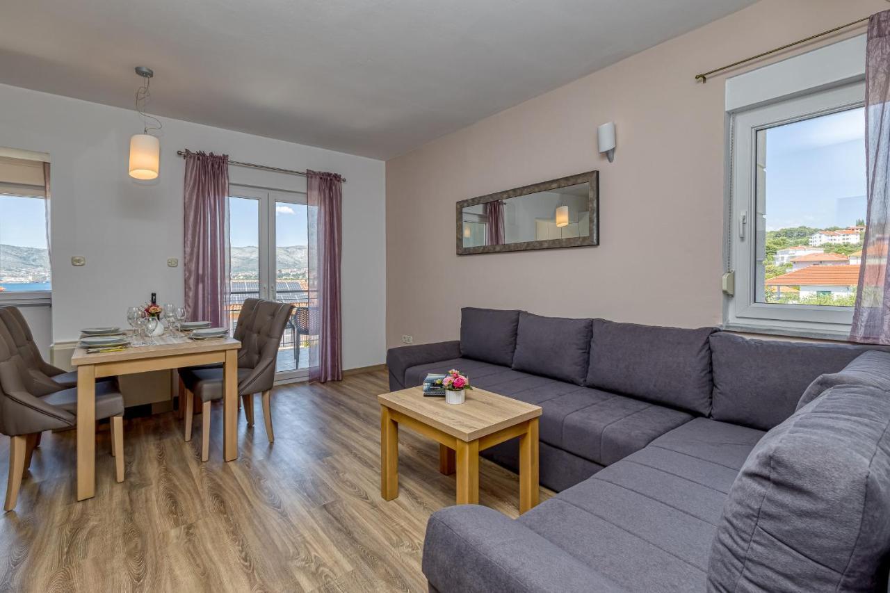 Island Resort Mihaela - Happy Rentals Trogir Exterior photo