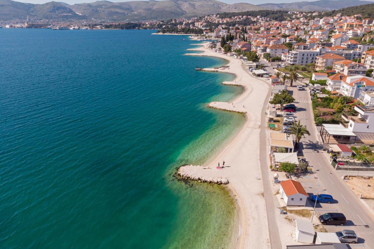 Island Resort Mihaela - Happy Rentals Trogir Exterior photo