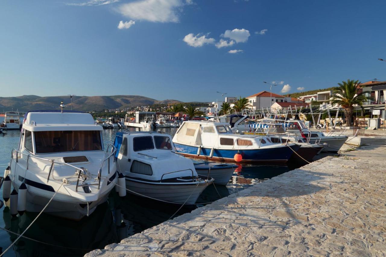 Island Resort Mihaela - Happy Rentals Trogir Exterior photo